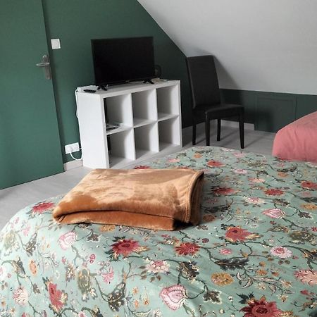 Chez Nadine Bed & Breakfast Valframbert Екстериор снимка
