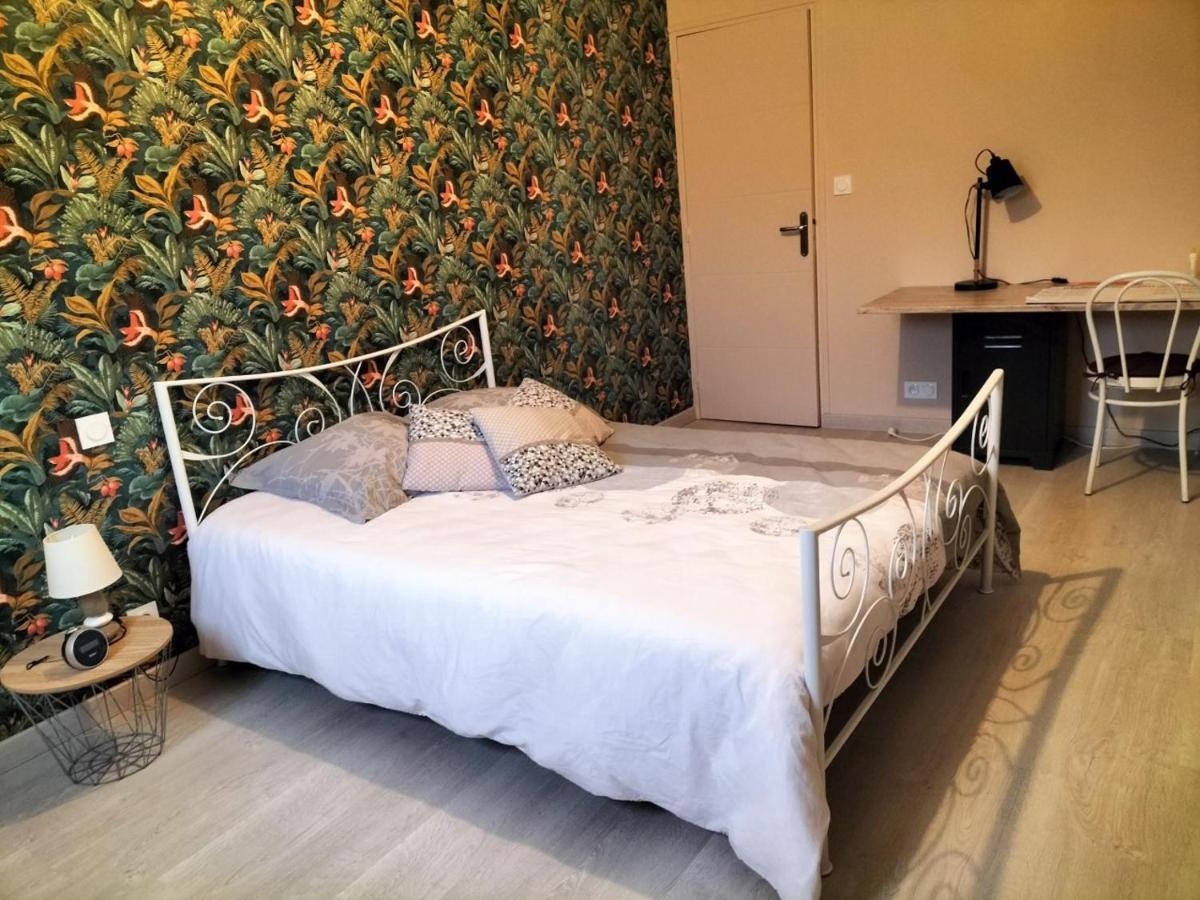 Chez Nadine Bed & Breakfast Valframbert Екстериор снимка