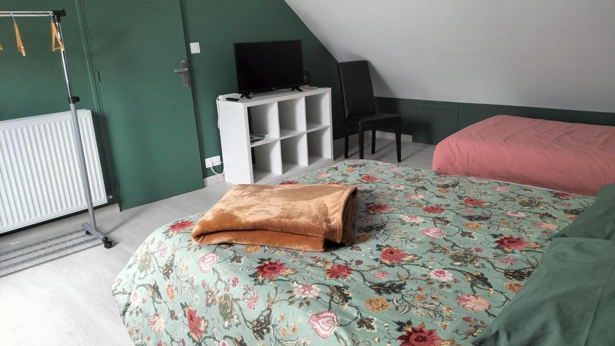 Chez Nadine Bed & Breakfast Valframbert Екстериор снимка